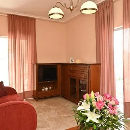 Apartment Magnifique A